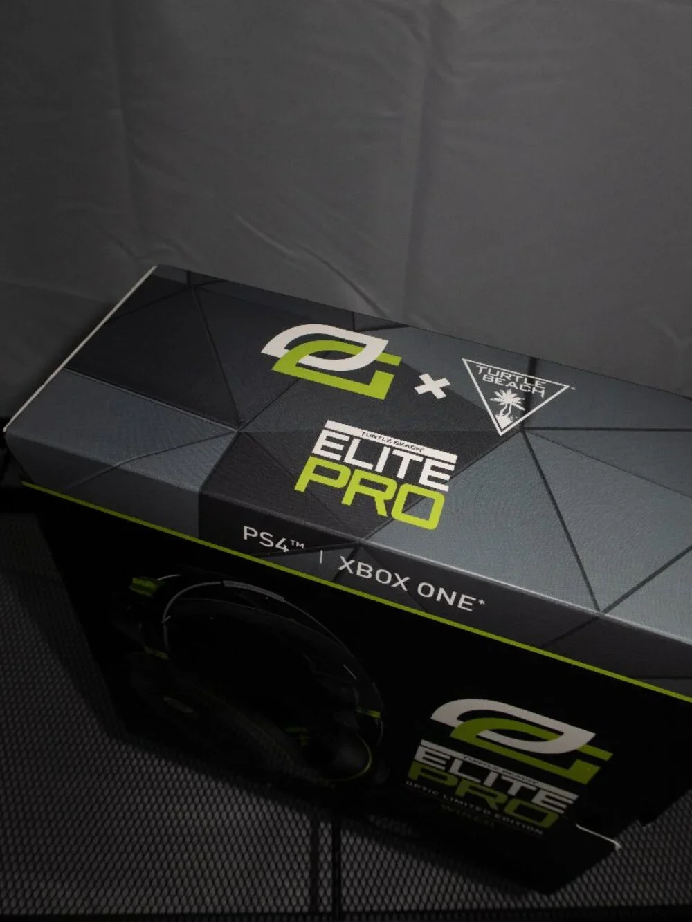 Collectible 2017 OpTic x Turtle Beach Elite Pro Wired Headset